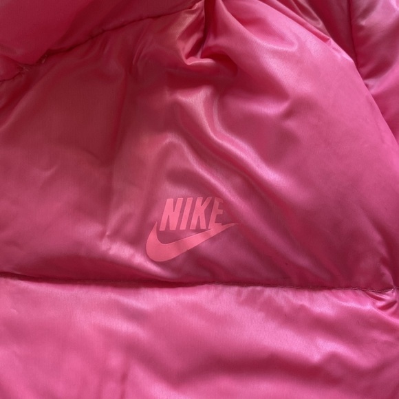 Short Nike Puffer with detachable hood - Picture 2 of 4